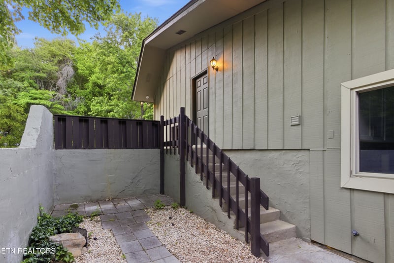 1900 Ridgecrest Dr #304, Knoxville, TN 37918