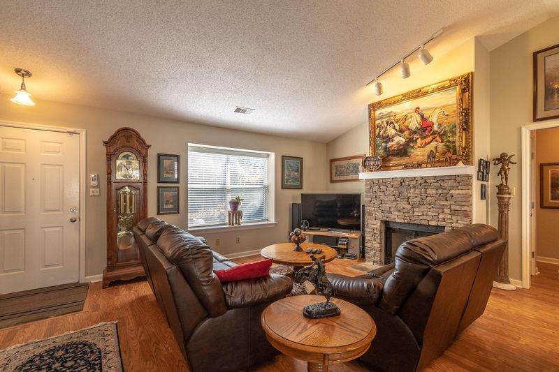 1901 Whitman Dr, Knoxville, TN 37909