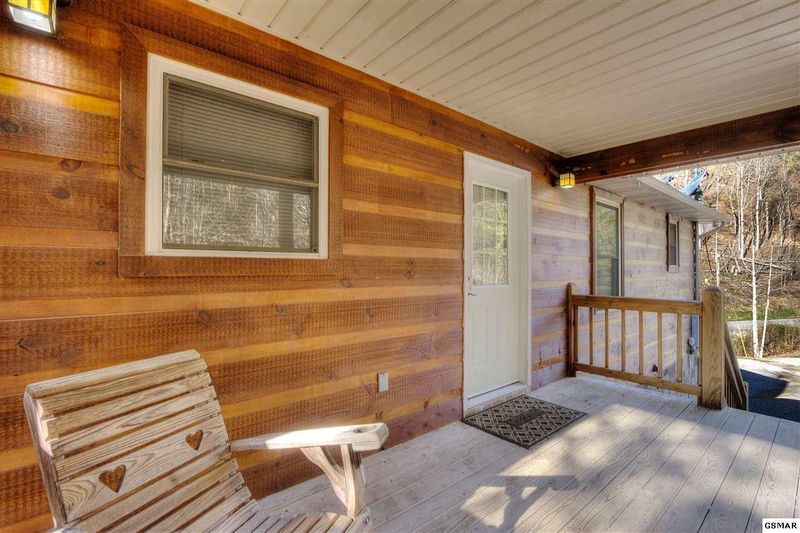 1902 Buds Ridge Way, Sevierville, TN 37862