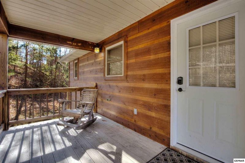 1902 Buds Ridge Way, Sevierville, TN 37862