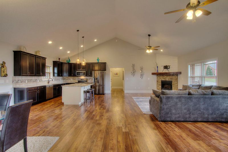 1903 Chelsea Jo Ln, Sevierville, TN 37876