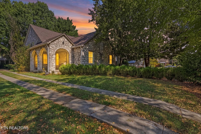 1903 Fairmont Blvd, Knoxville, TN 37917