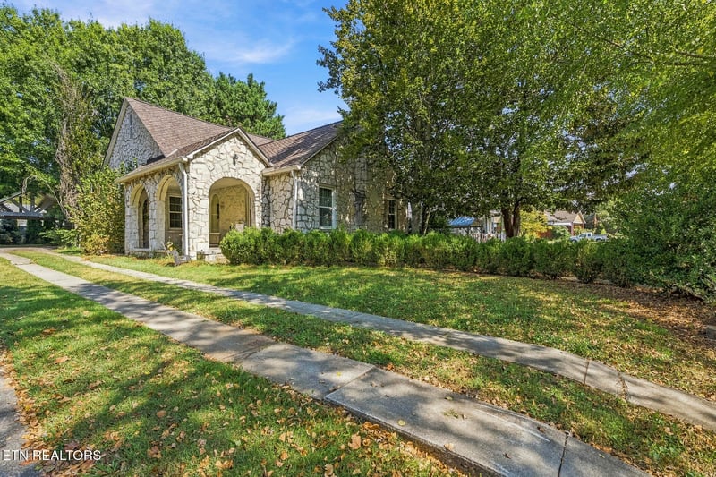 1903 Fairmont Blvd, Knoxville, TN 37917