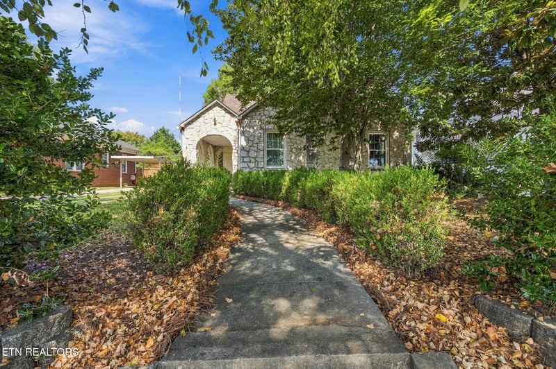 1903 Fairmont Blvd, Knoxville, TN 37917