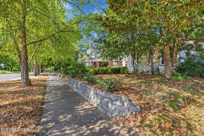 1903 Fairmont Blvd, Knoxville, TN 37917