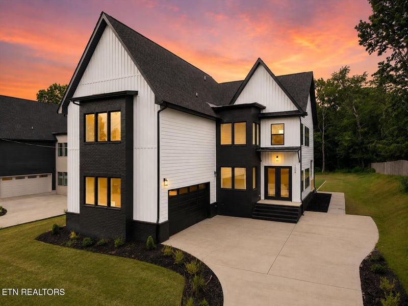 1904 Amherst Rd, Knoxville, TN 37921