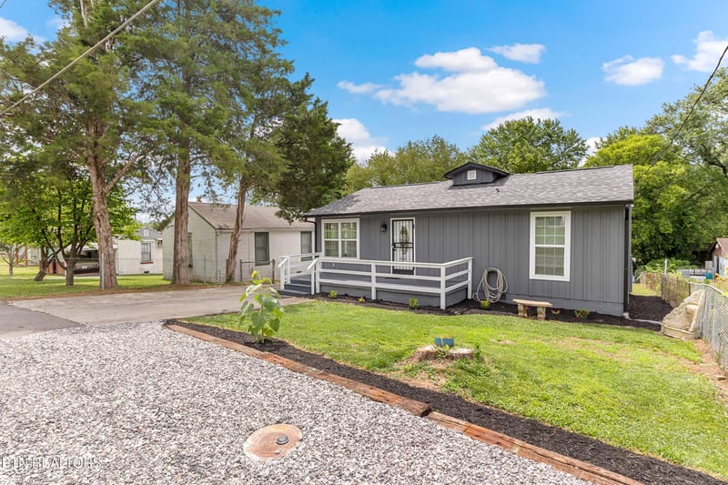 1904 Jourolman Ave, Knoxville, TN 37921