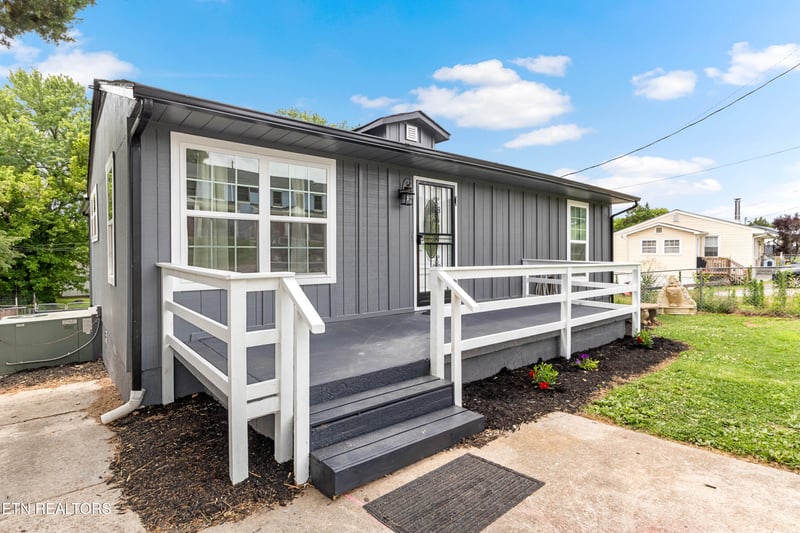 1904 Jourolman Ave, Knoxville, TN 37921