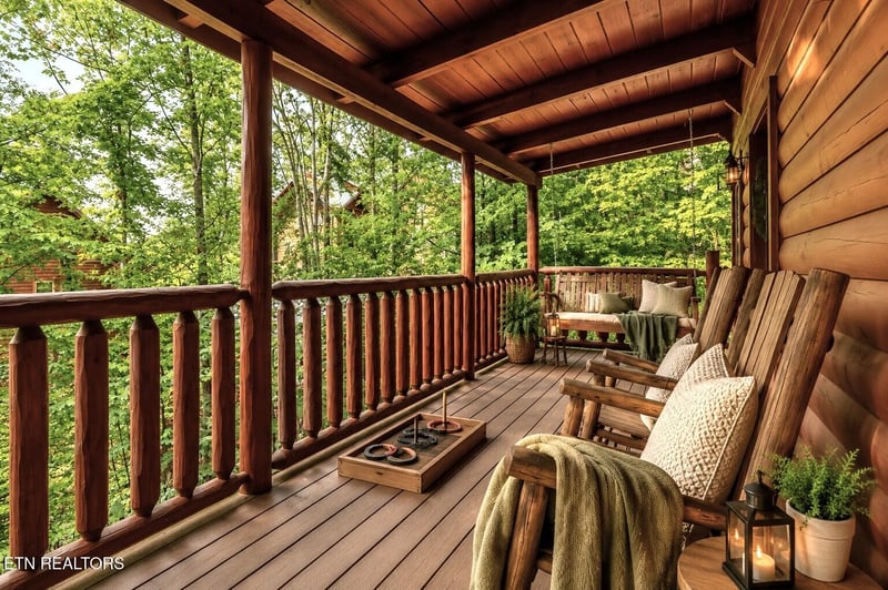 1904 Rhododendron Ln, Sevierville, TN 37876
