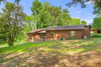 1905 Howard Dr, Knoxville, TN 37918