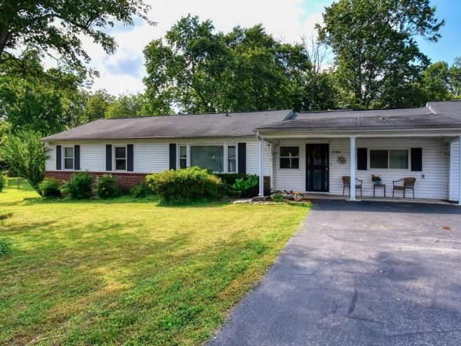 1905 Mcclain Dr, Knoxville, TN 37912