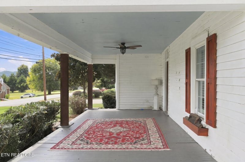 1905 Spring St, Powell, TN 37849