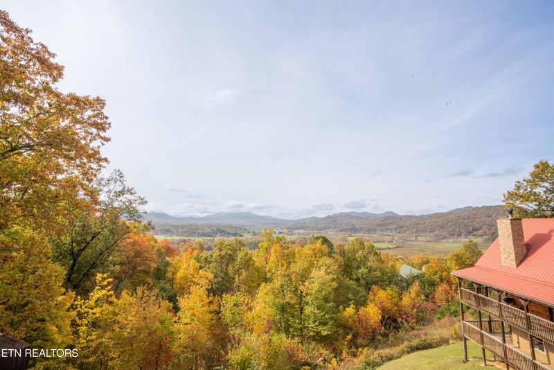 1906 Wild Iris Way, Sevierville, TN 37862