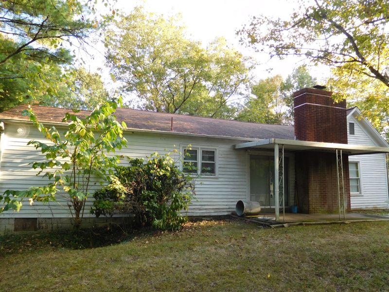 1907 Holston River Rd, Knoxville, TN 37914