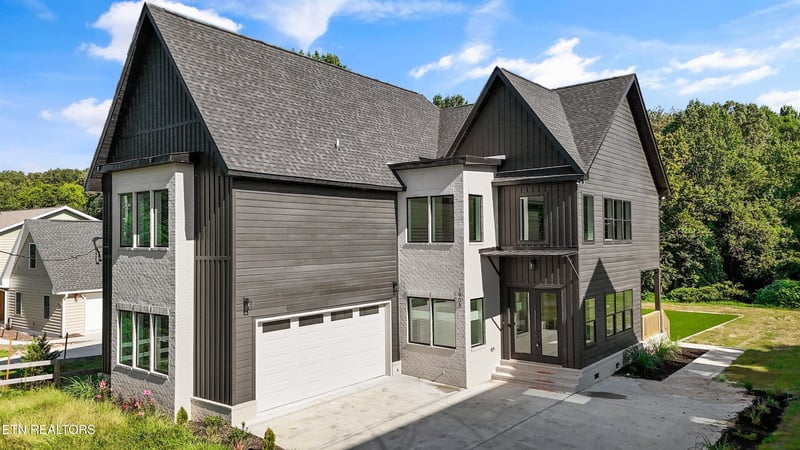 1908 Amherst Rd, Knoxville, TN 37921