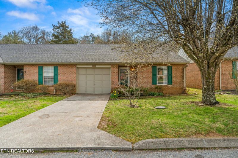 1908 Baychase Way, Powell, TN 37849