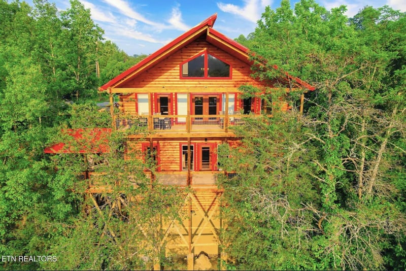1908 Eagle Ct, Sevierville, TN 37876