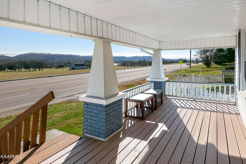 1909 E Emory Rd, Knoxville, TN 37938