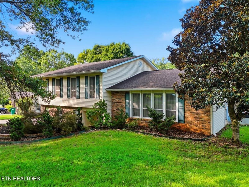 1909 Grenada Blvd, Knoxville, TN 37922