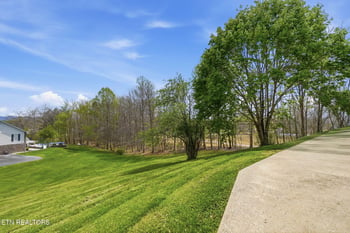 191 Ashley Ln, Oneida, TN 37841