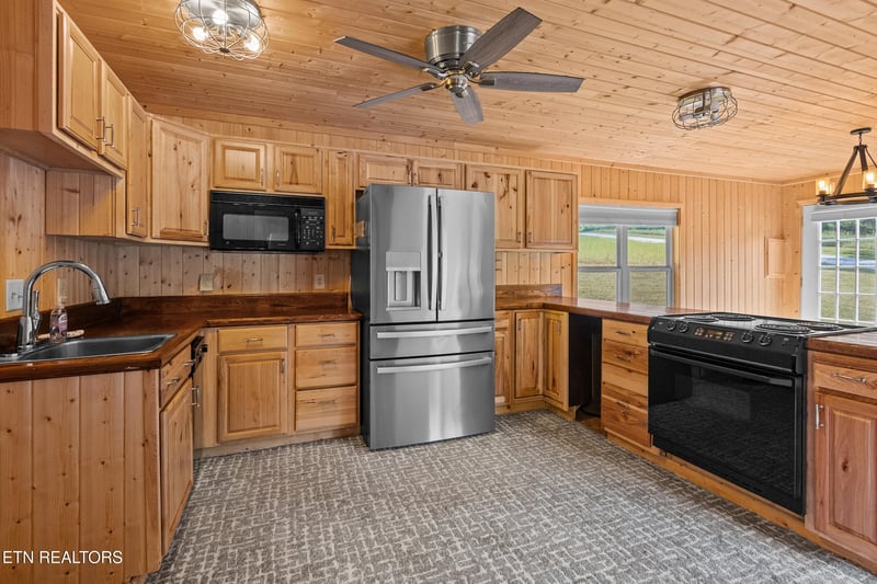 191 County Road 244, Athens, TN 37303