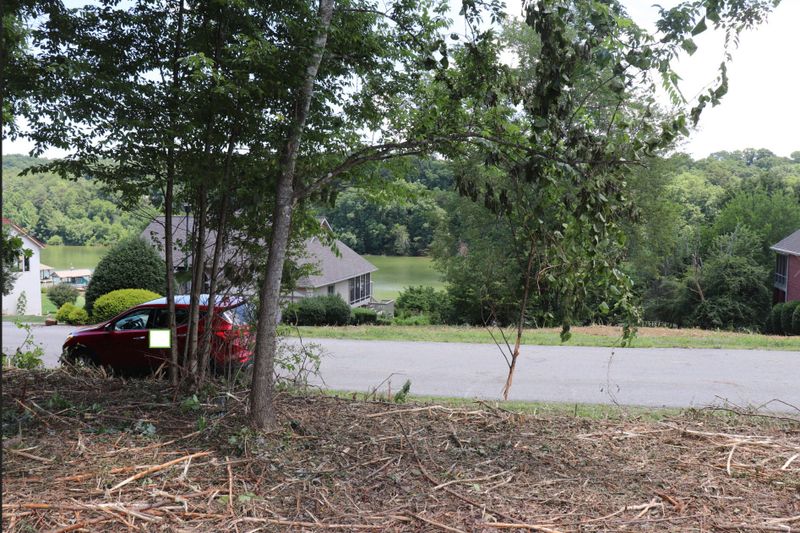 191 Oonoga Way, Loudon, TN 37774