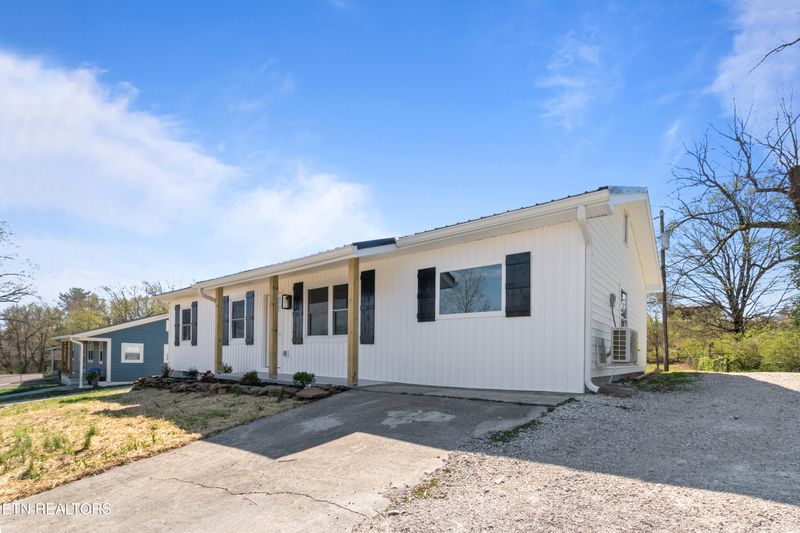 191 South St, Jacksboro, TN 37757