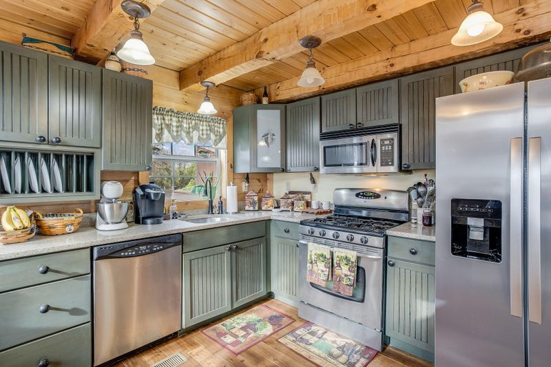 191 Village Ln, Bean Station, TN 37708
