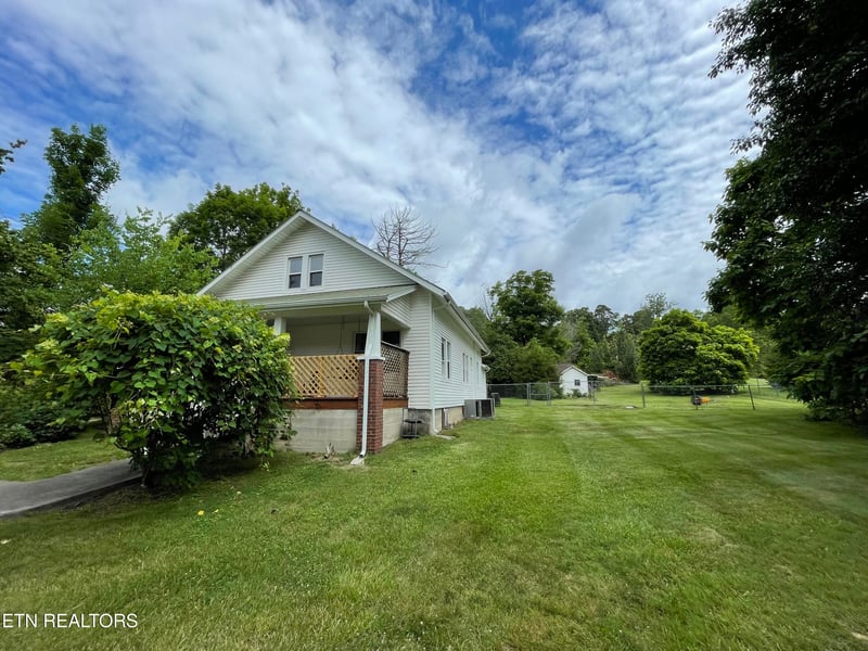 191 Walker Ford Rd, Maynardville, TN 37807