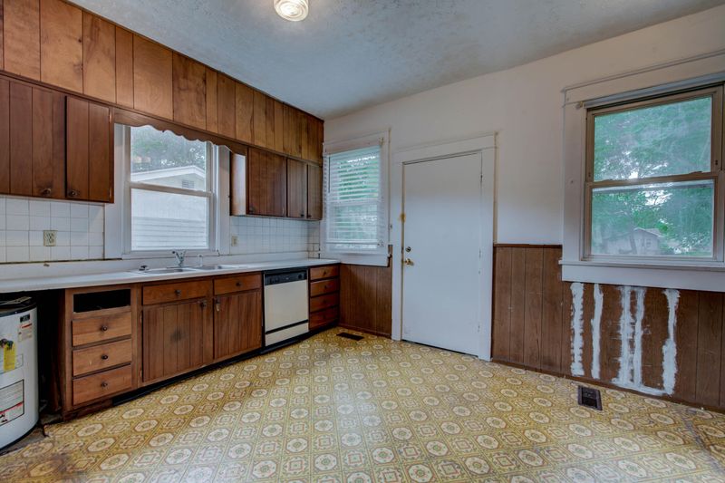 1910 Dodson Ave, Knoxville, TN 37917