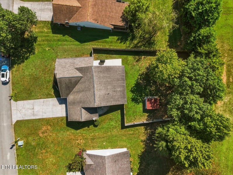 1910 Five Oaks Ln, Maryville, TN 37801