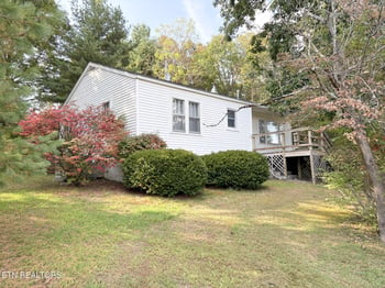1910 Lantana Rd, Crossville, TN 38572