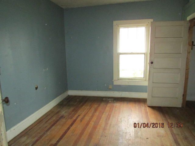 1911 Cureton Ave, Maryville, TN 37804