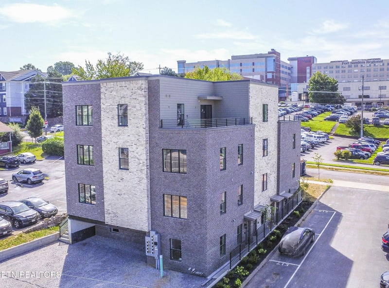 1911 Forest Ave #201, Knoxville, TN 37916