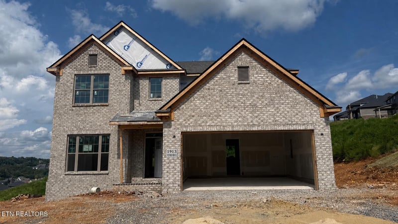 1913 Hickory Reserve Rd, Knoxville, TN 37932