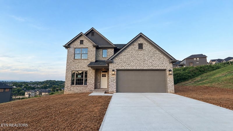 1913 Hickory Reserve Rd, Knoxville, TN 37932