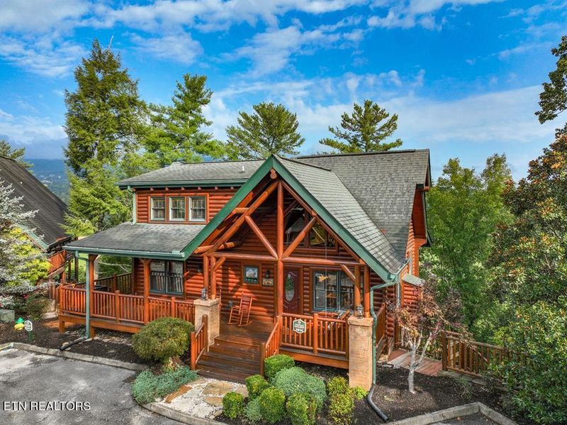 1914 Creek Overlook Way, Sevierville, TN 37862