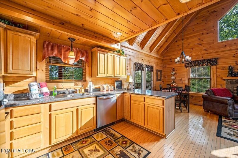 1914 Creek Overlook Way, Sevierville, TN 37862
