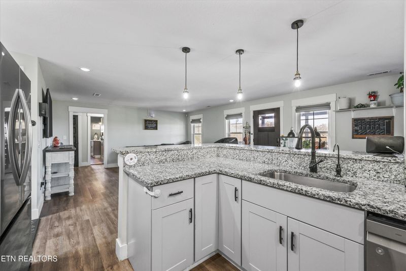 1914 Pleasant Ridge Rd, Lafollette, TN 37766