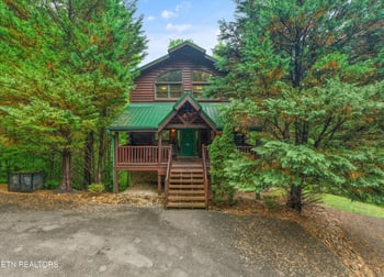 1915 Elk Springs Way, Gatlinburg, TN 37738