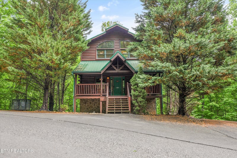 1915 Elk Springs Way, Gatlinburg, TN 37738