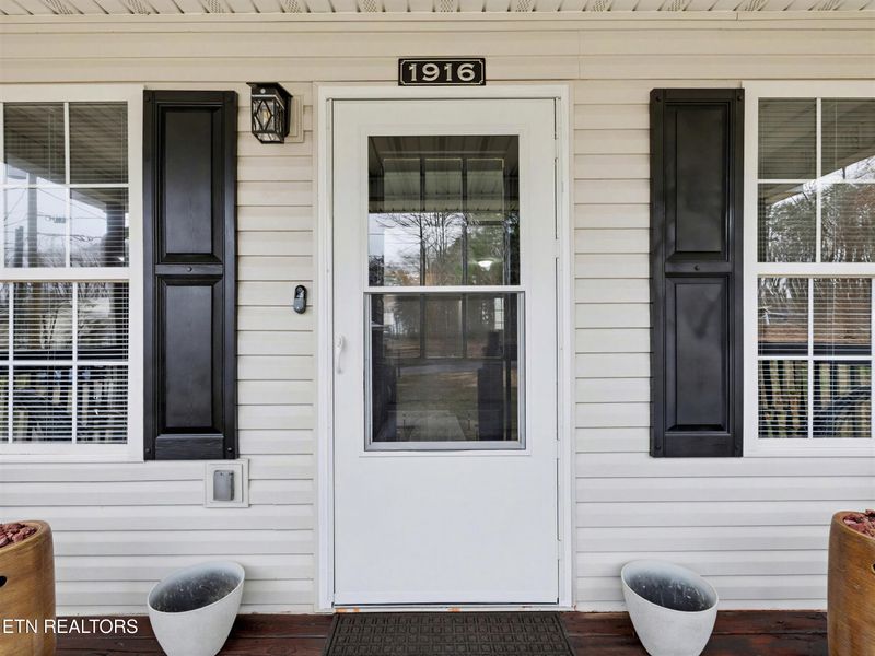 1916 Big Chiefs Skyview Dr, Sevierville, TN 37876