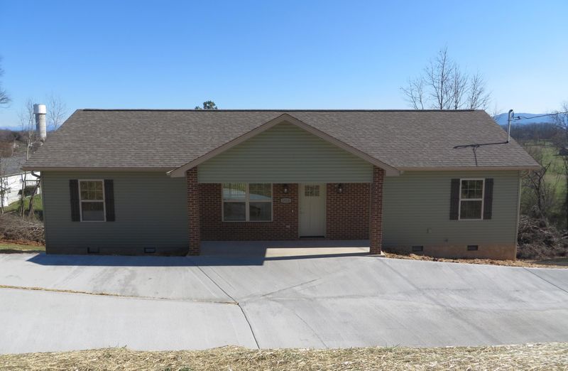 1916 Smokey High Ln, Sevierville, TN 37876