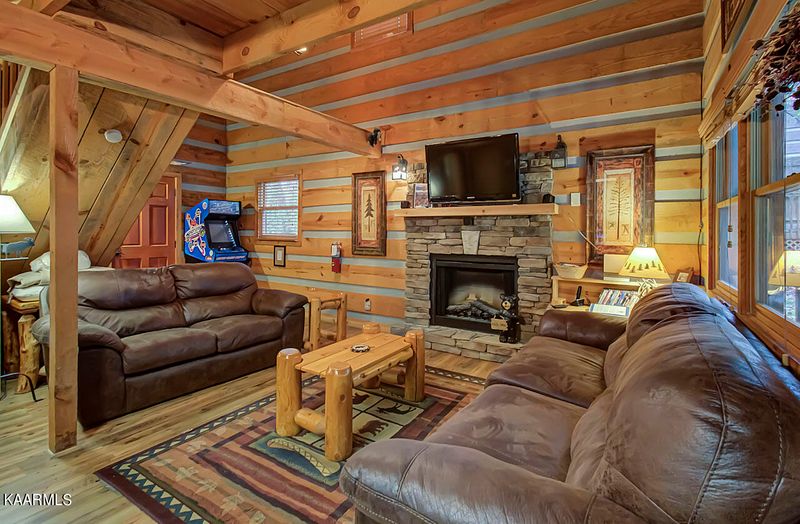 1918 Charles Lewis Way #5, Sevierville, TN 37876
