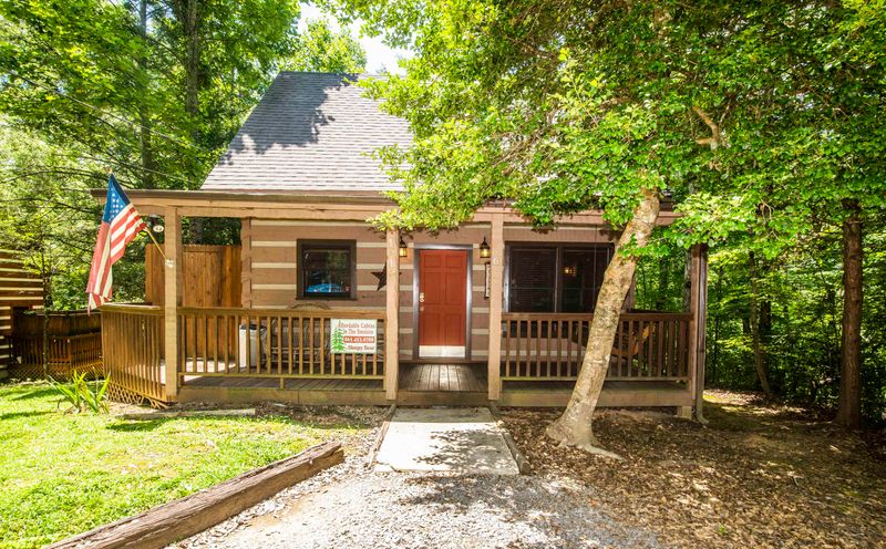 1918 Charles Lewis Way, Sevierville, TN 37876
