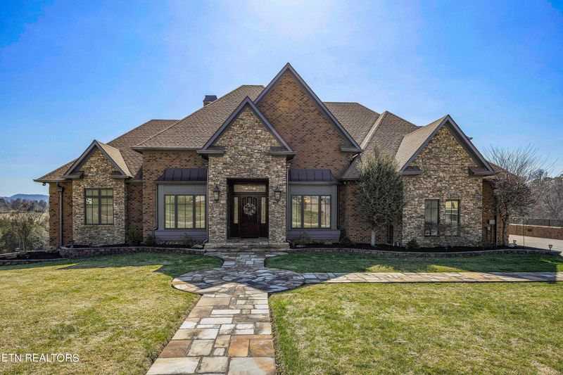 1919 Legend View Ct, Sevierville, TN 37862