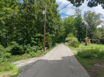 1919 Reagan Mill Rd, Maryville, TN 37803