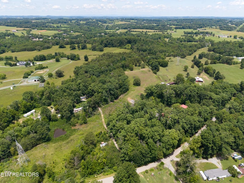 1919 Reagan Mill Rd, Maryville, TN 37803