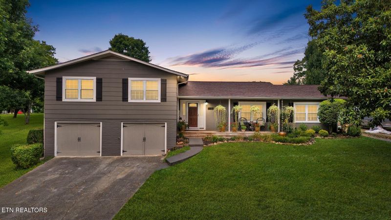 1919 Riverview Cir, Sevierville, TN 37862