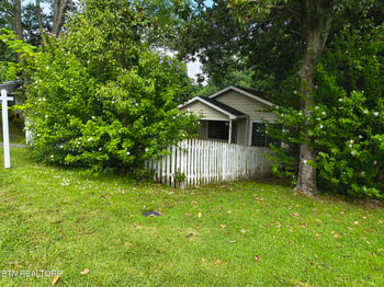1919 Shasta Rd, Maryville, TN 37801